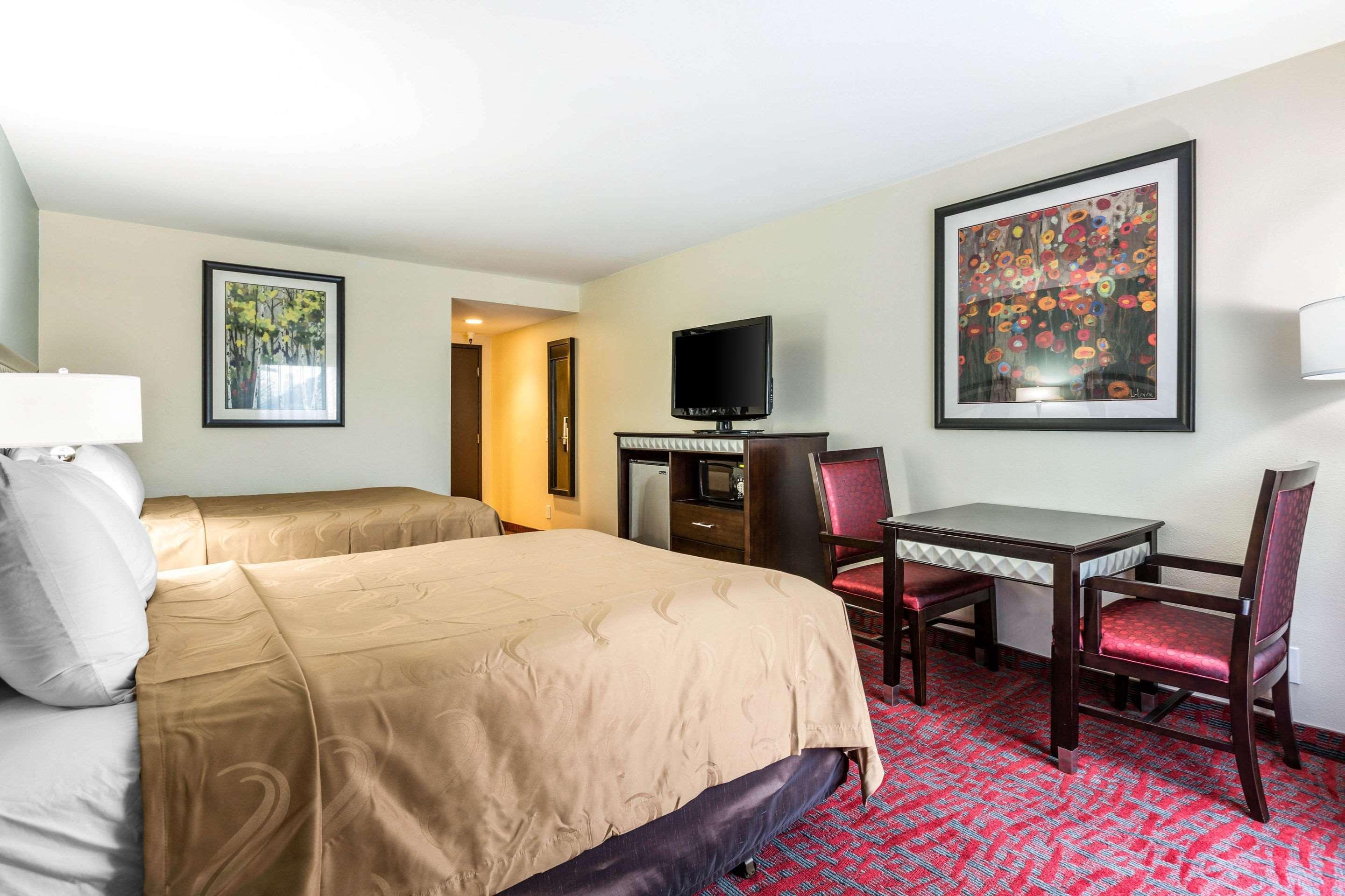 Comfort Inn & Suites Irvine Spectrum Лейк-Форест Экстерьер фото